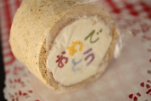 お菓子教室｜千葉県　デコロールケーキ