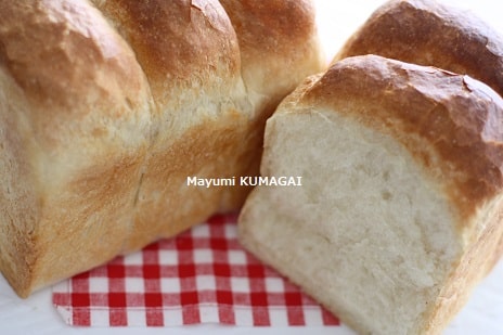 天然酵母を中種にした、こねないパンの山食パン。オーバーナイト法だからすごく美味しい。。