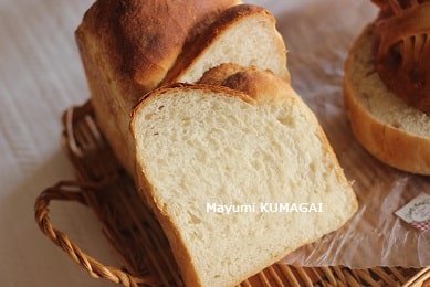 飾りパンと山食パンを同時に手作りして差し入れやおもてなしに。