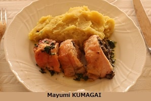 フランスの万能ペーストを塗って巻いたフランス版チキンロール