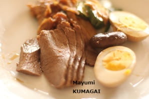 煮豚の代わりに牛肉で、牛肉塊肉の醤油煮