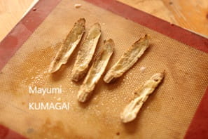 お洒落だけど簡単♪ごぼうポタージュ　ごぼうチュイル添え