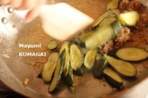 かんぴょうの歯ごたえが満足感アップ！干しキュウリとかんぴょうの鶏肉炒め