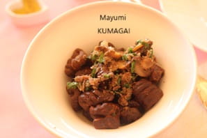 かぼちゃのニョッキにココアをいれてココア入りニョッキ。バーニャカウダソースをかけて。