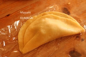 専用生地がサクサクして美味しいけど、
  意外に簡単！にできた、チキンのコーニッシュ・ミートパイ