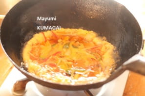 カニ玉・芙蓉蟹（ふようはい）のコツは
  卵をいれるタイミングと油に量を守ってふわふわにできます