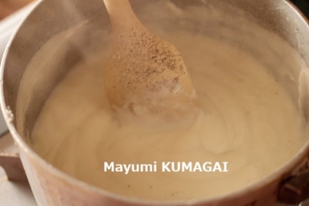 茄子のラザニアことギリシャ風ムサカ。一番上に茄子とミートソースが
美味しそうに見えるようにしたオリジナル。