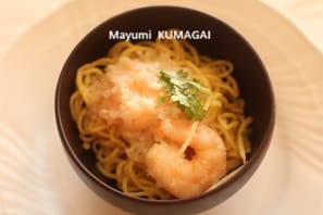 塩麴でもむだけでできる、ぷりぷり海老の蒸し焼き