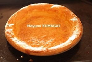 可愛くマーブル模様をつけた！とろけるくちどけのキャラメルチーズケーキ
