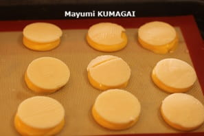 クッキー生地、シュー皮、カスタードクリームまで小麦粉を使わず、すべて米粉で作った米粉のシュークリームはカリカリ＆サクサク♪