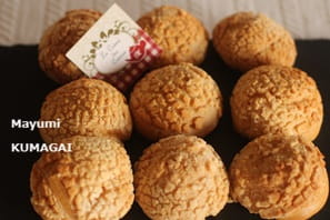 クッキー生地、シュー皮、カスタードクリームまで小麦粉を使わず、すべて米粉で作った米粉のシュークリームはカリカリ＆サクサク♪