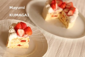 お誕生日のショートケーキ風にアレンジしたウイーン菓子マラコフトルテ